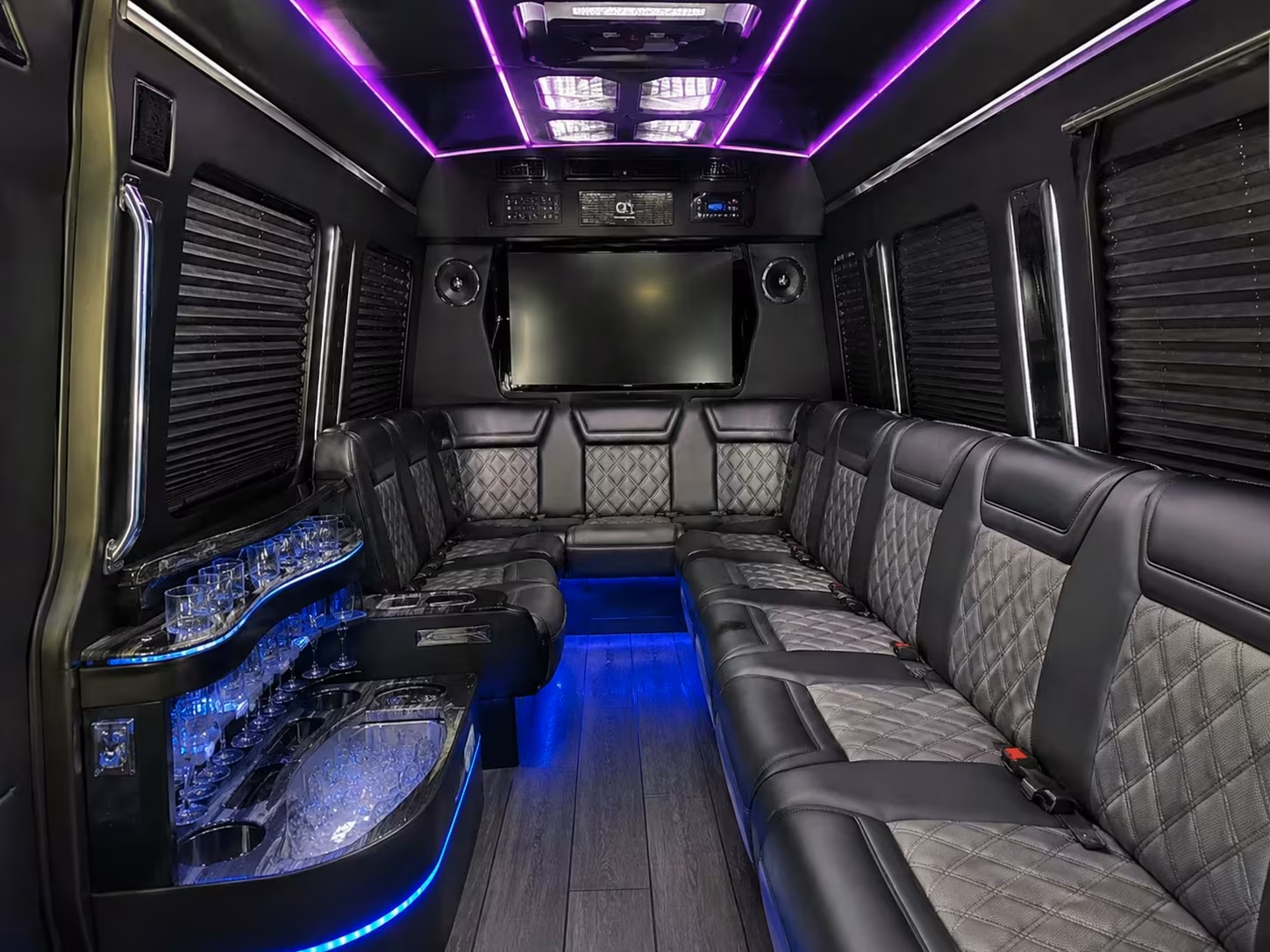 conference and convention shuttle buses in jurupa valley