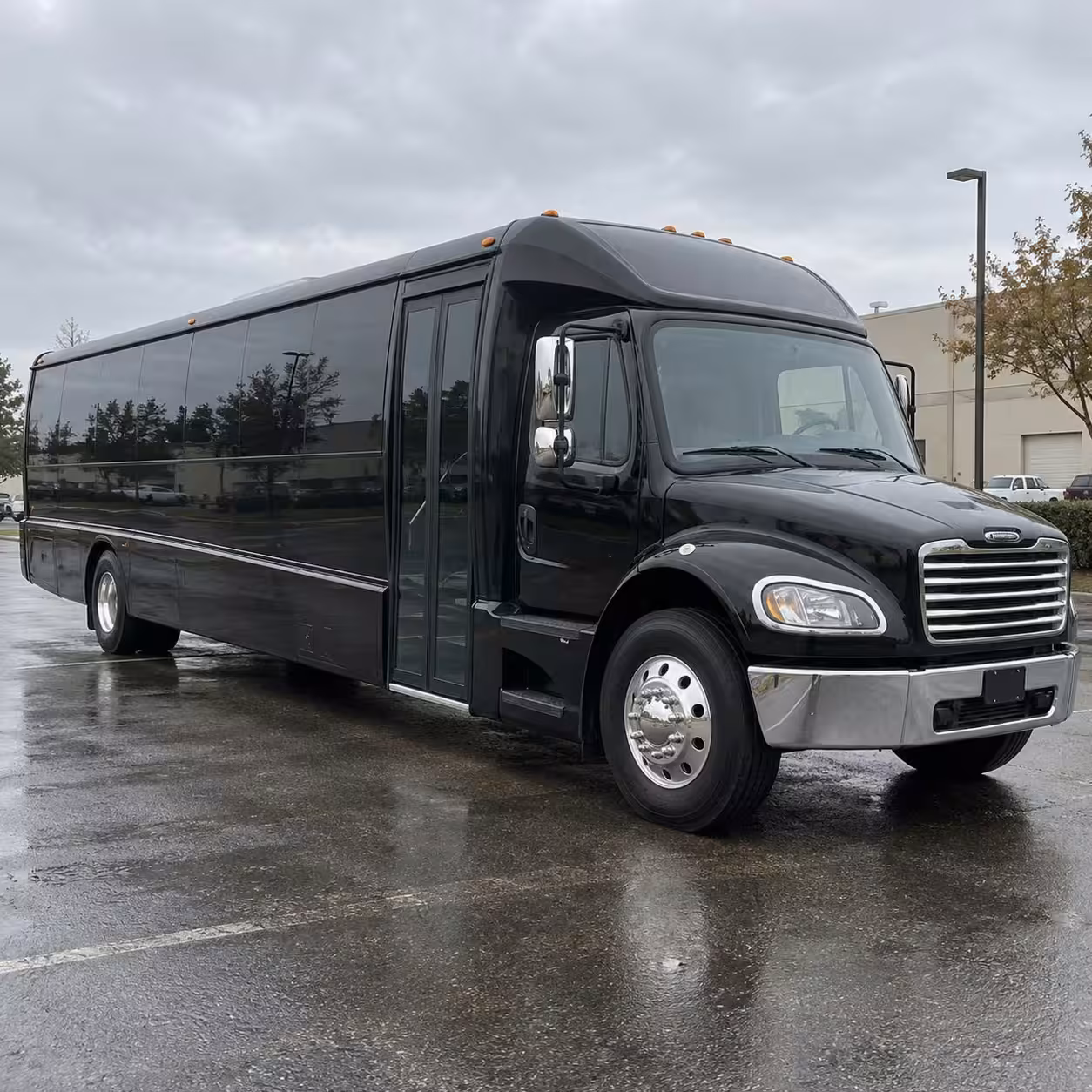 minibus rentals for jurupa valley college campus tours