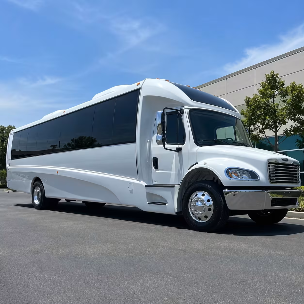 minibus rentals for jurupa valley youth sports teams